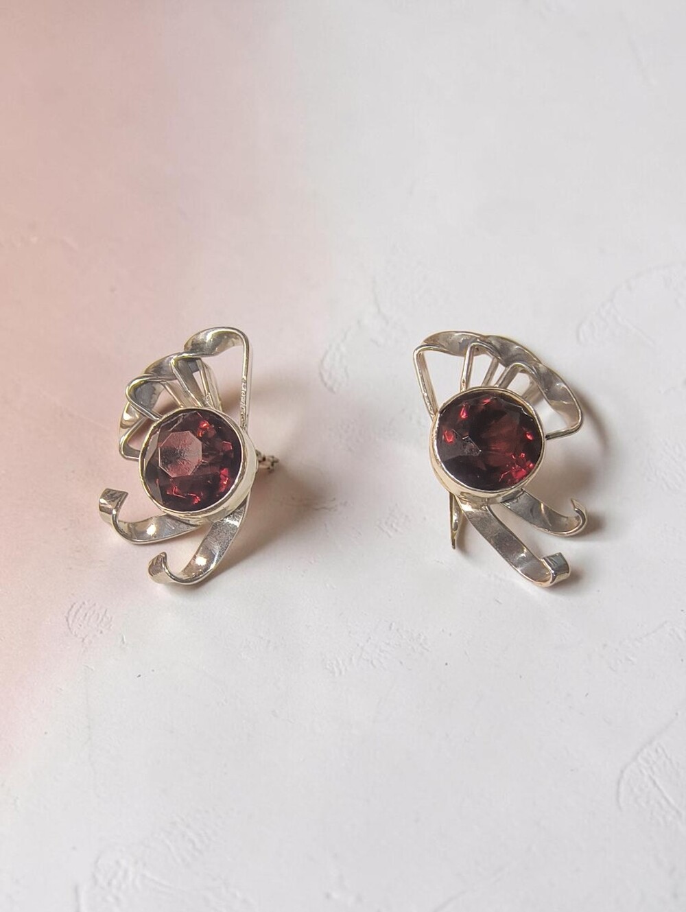 Vintage 1940s Screwback Sterling Silver & Burgundy Rhinestone Earrings